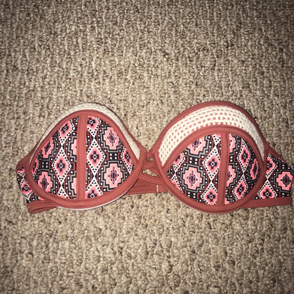 strapless bikini top